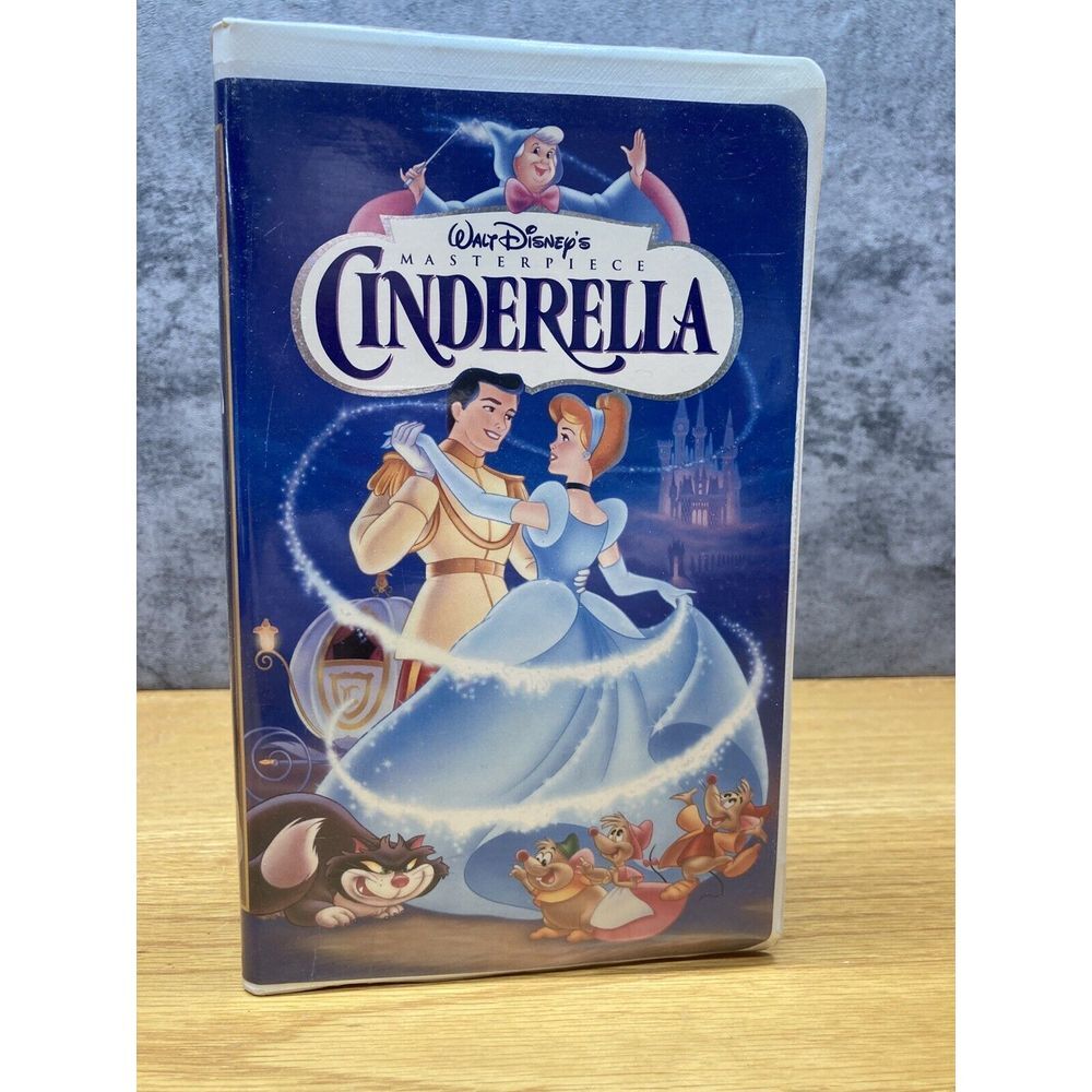 Disney‎ Cinderella Masterpiece Collection Clamshell VHS Animated Movie Tape